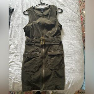Forest green Velour zip up dress with belt - size M fits like a small